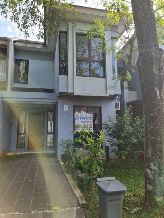 Dijual rumah cluster caspia the icon bsd city