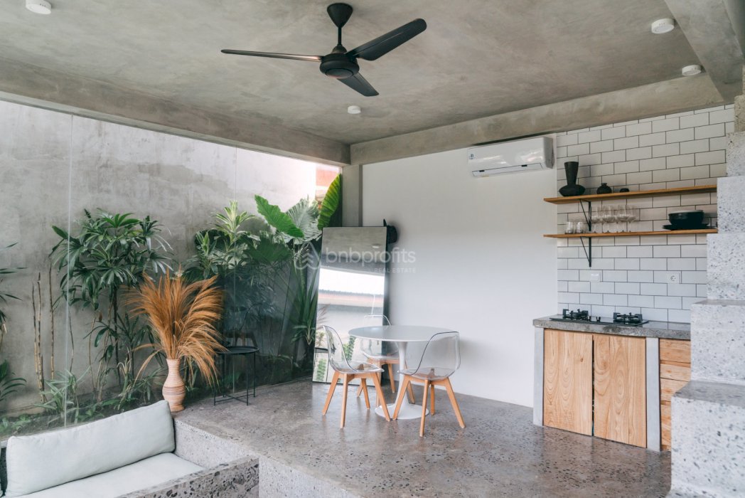 (#BSAL016) Industrial Design Leasehold Apartment near the Beach