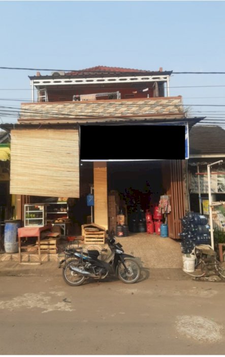 DIJUAL RUMAH + USAHA SEMBAKO DAN ISI ULANG GALON