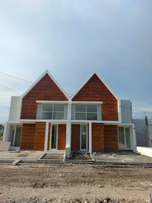 Dijual Rumah Baru Satu Lantai Lokasi NOL Jalan Raya