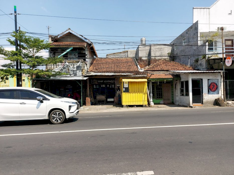 Rumah Tua Harga Tanah POROS JALAN TLOGOMAS