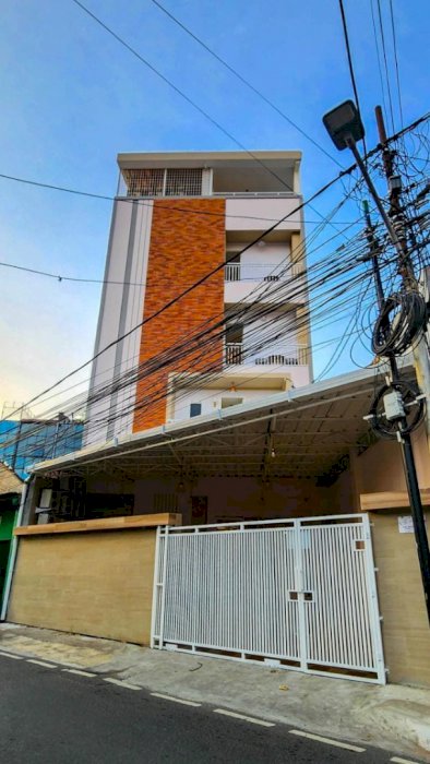 Dijual rumah kost sudah terisi penuh di tanah abang jakpus