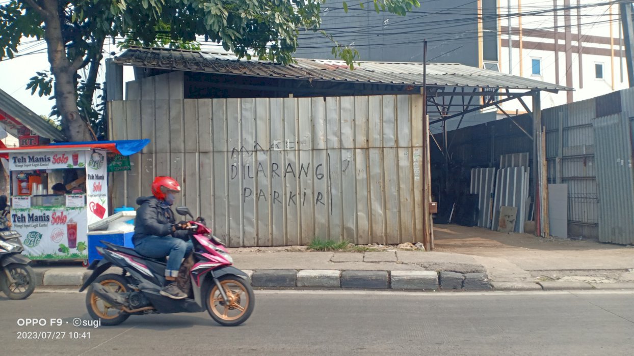 DI JUAL TANAH+BANGUNAN DI PINGGIR JALAN RAYA PAS