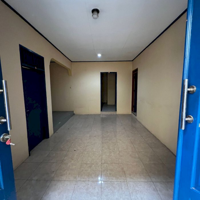 Dijual Rumah Lokasi Strategis area Cipadu Tangerang Siap untuk Usaha