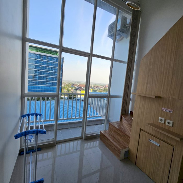 0698 - Disewakan Apartemen Icon Gresik 1BR Loft TV 43Inch Furnished
