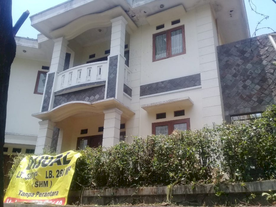Di jual Villa di Bukit Taman Sari Bandung