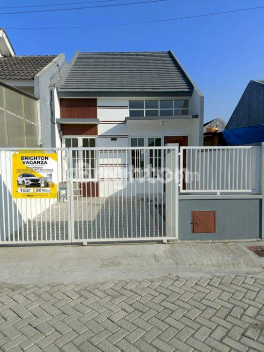 RUMAH BARU DI JL GUNUNG ANYAR TAMBAK SURABAYA