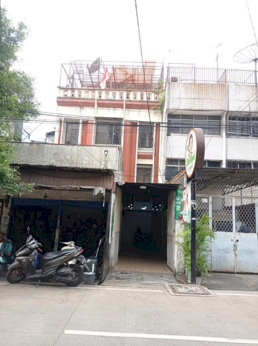DIJUAL RUMAH TERAWAT DI GAJAHMADA JAKARTA BARAT