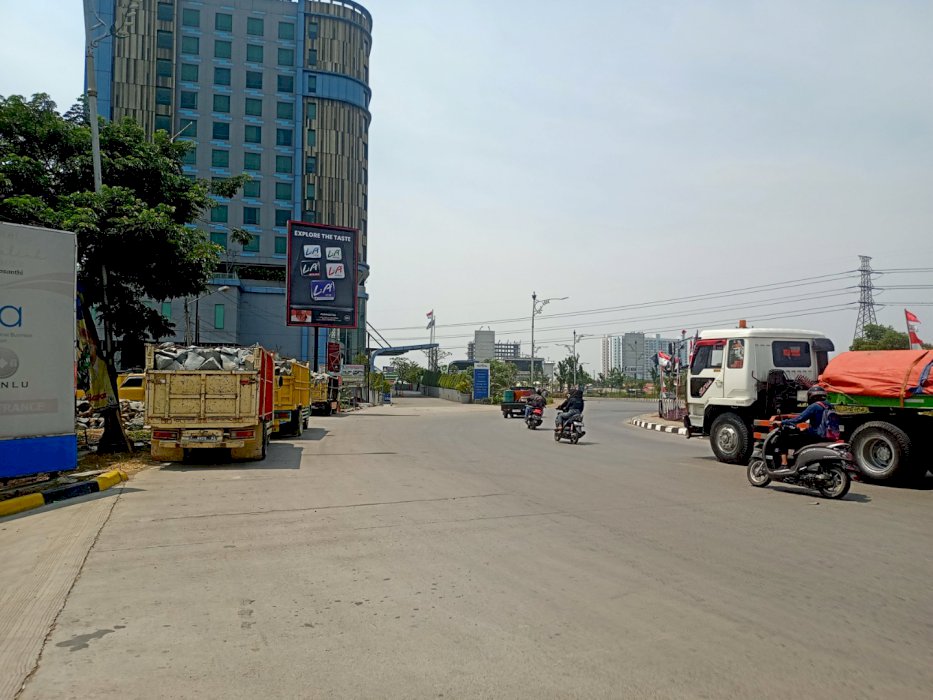 Tanah daerah exit tol Karawang barat