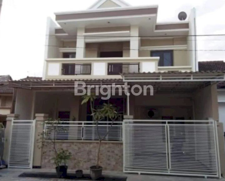 RUMAH 2 LT DI SUKOLILO PARK REGENCY SURABAYA