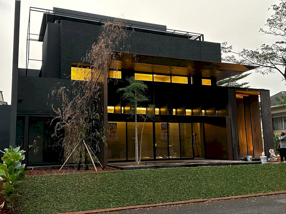 DIJUAL RUMAH MEWAH MINIMALIS ALAM SUTERA