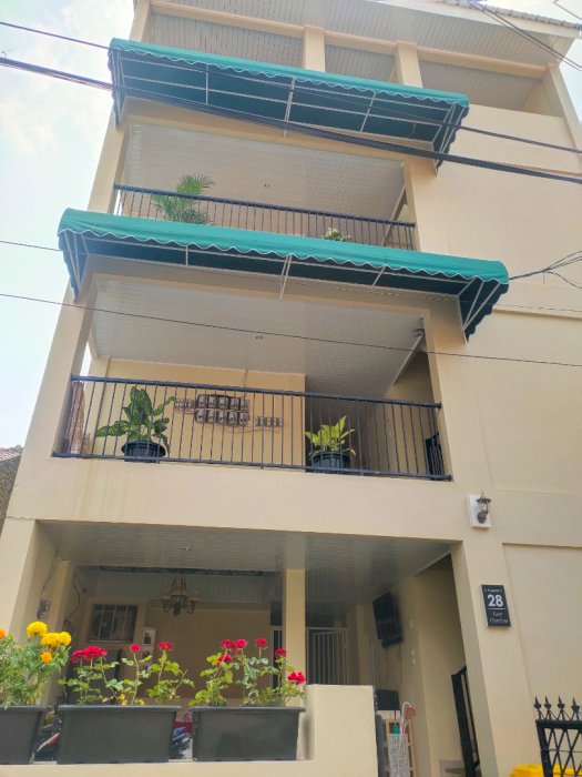 Kost 4 Lantai 33 Kamar Full, banyak yang antri