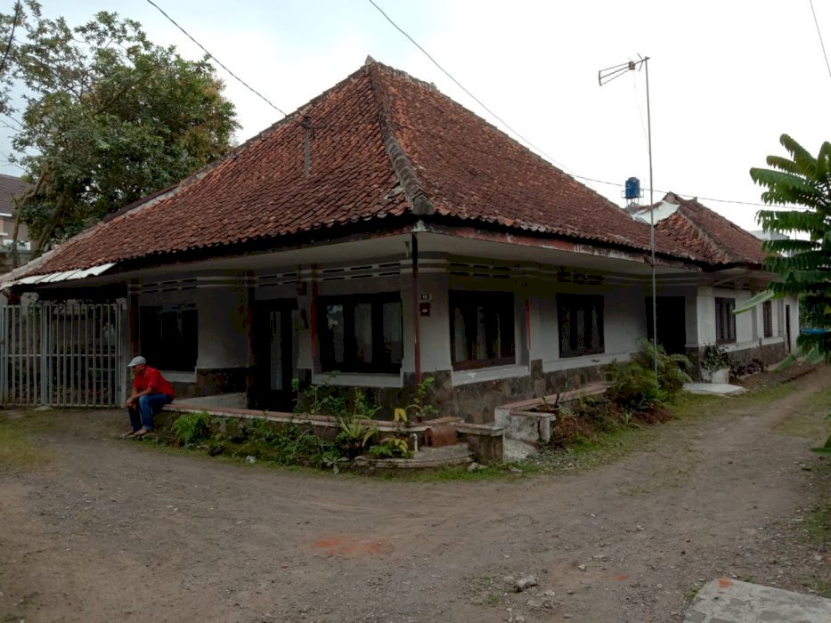 Di jual rumah dan tanah