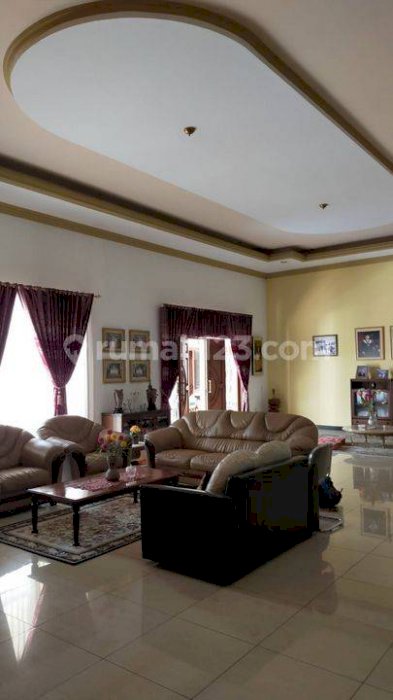 Rumah Mewah Siap Huni di Ketintang Madya, Dekat Rumah Sakit