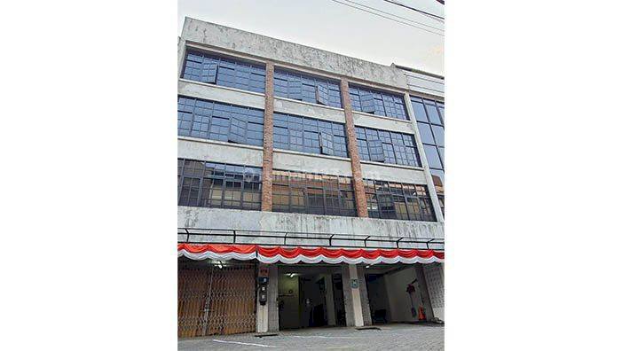 Ruko Gandeng 3, parkiran luas, strategis di Raden Saleh, Cikini, pusat