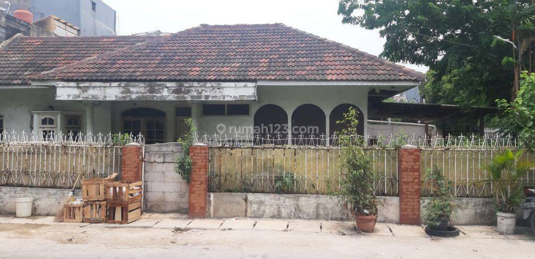 Rumah Tua Sunter Indah, hoek, jalan lebar ,Luas 360m2