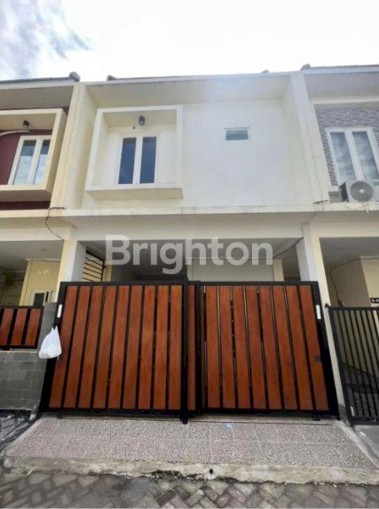 RUMAH MINIMALIS SIWALANKERTO FREE KITCHEN SET DEKAT KAMPUS PETRA