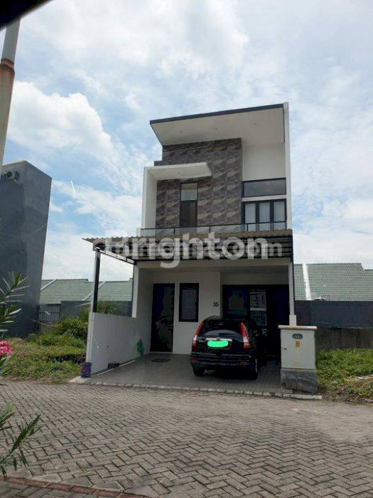 Rumah 2 Lantai Bagus Terawat - Sukolilo Dian Regency