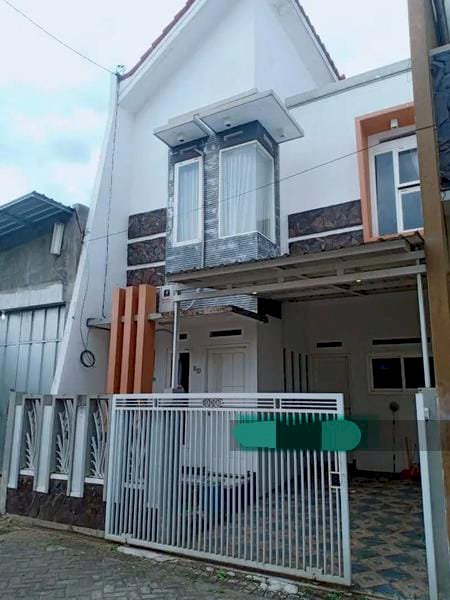 0722 - Disewakan Rumah 2 lantai LB 83 Royal Borobudur Residence