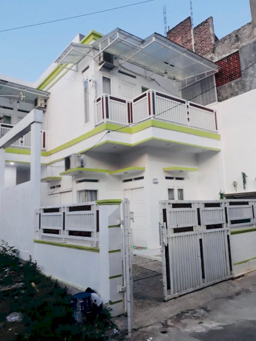 DIJUAL RUMAH  MURAH 2 LANTAI DI CILANGKAP JAKARTA TIMUR