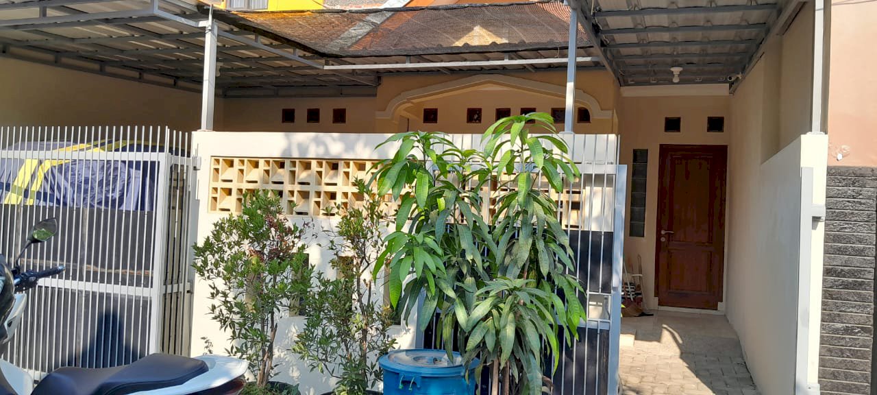 SEWA RUMAH DI KOMPLEK GRIYA MITRA POSINDO BLOK B CINUNUK BANDUNG
