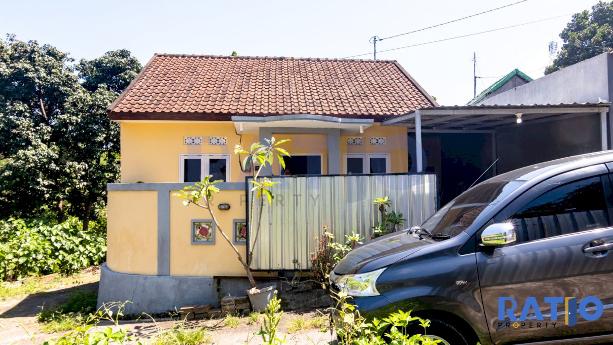 RUMAH MINIMALIS 2 KAMAR TIDUR DEKAT LAPANGAN GIANYAR