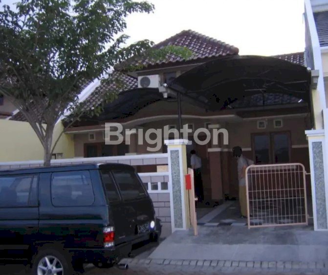RUMAH SURABAYA GALAXY BUMI PERMAI ARAYA HITUNG TANAH ROW JALAN 3 MOBIL