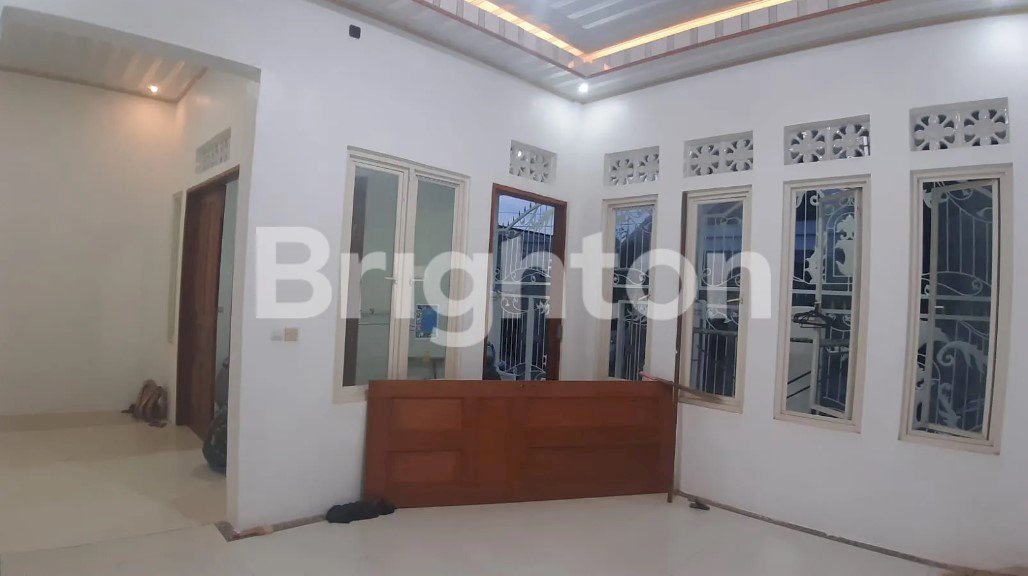 RUMAH SIAP HUNI DI JL GUNUNG ANYAR BARU SURABAYA