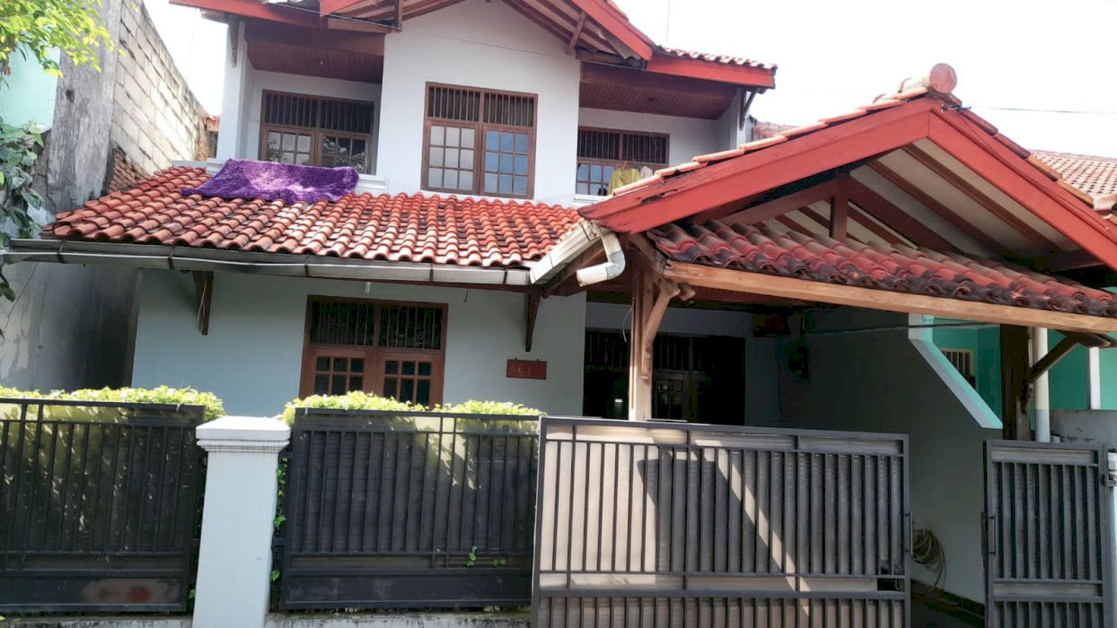 Dijual rumah 2 lantai, daerah bekasi