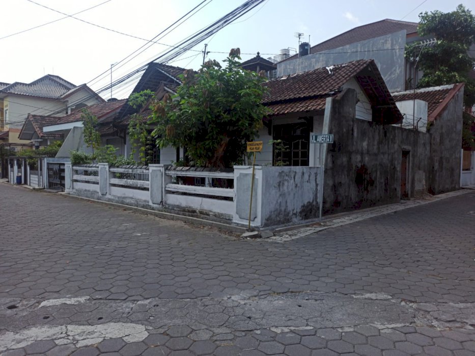 Dijual Cepat Tanah Bonus Bangunan Seputaran Monjali.