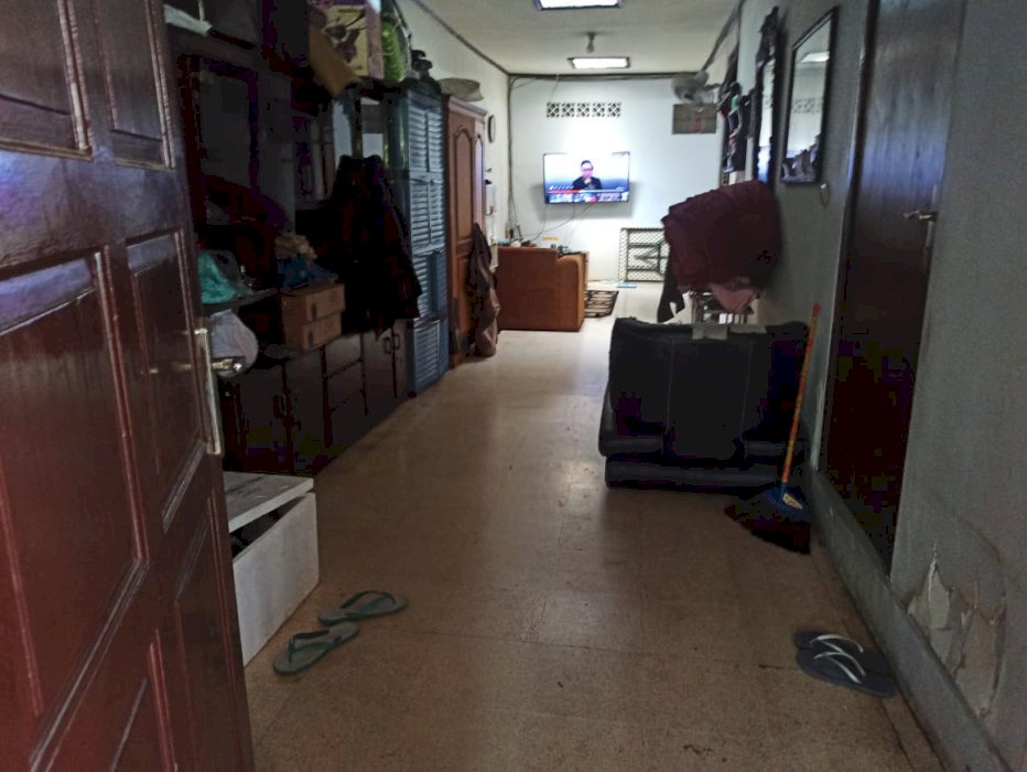 Jual rumah BU. Dapat dilalui 2 mobil. Lokasi sangat strategis