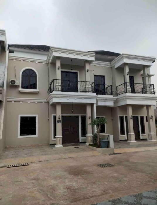 Townhouse 2 lantai Ready Stock 3 Unit Lagi Berbonus item senilai 12jt
