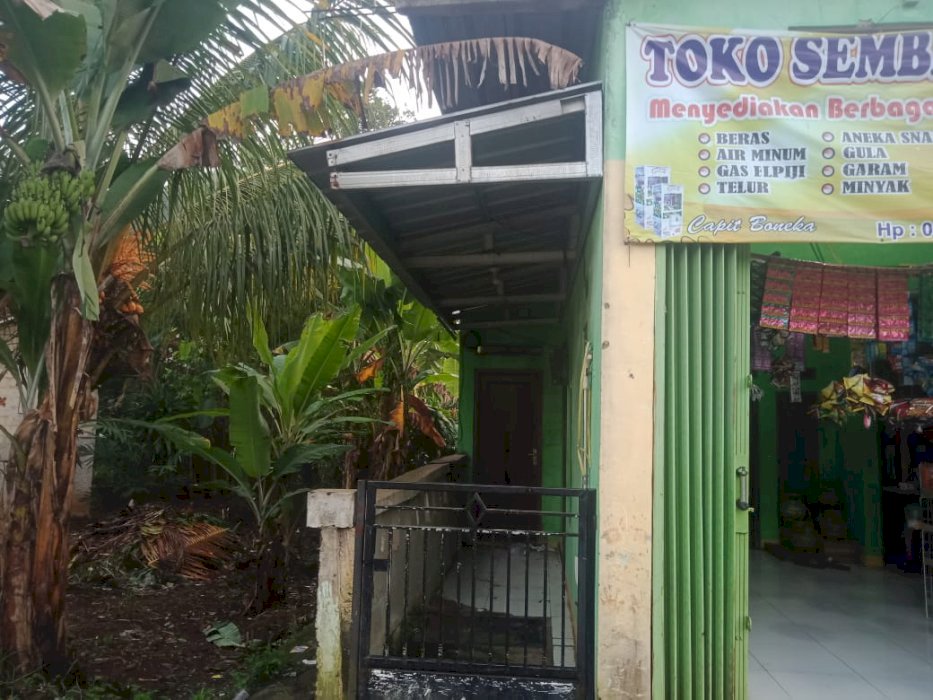 Rumah Pinggir jalan dijual