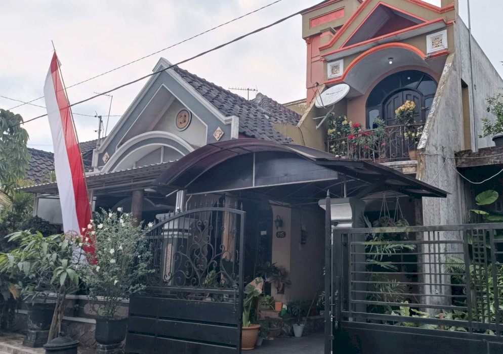 Rumah dijual murah di Perumahan Puri Kenari Asri Blitar