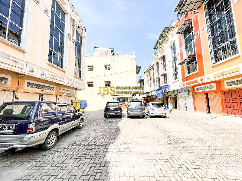 Dijual Ruko Siap Huni Komplek Asia Megamas Blok LL / Gg.Saikun