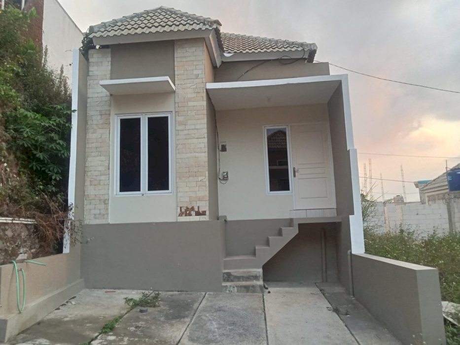 Rumah 1 unit ready ,hanya 500 dri jln smg-solo