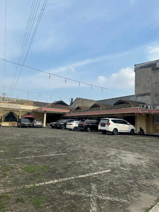 DIJUAL TANAH DAN BALLROOM