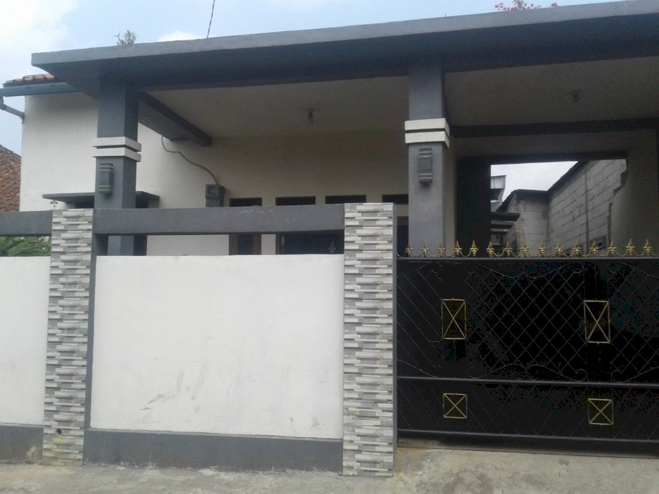Rumah siap huni di jual cepat