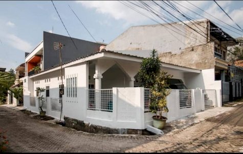 DIJUAL RUMAH Sudah renovasi  deket CITOS MALL