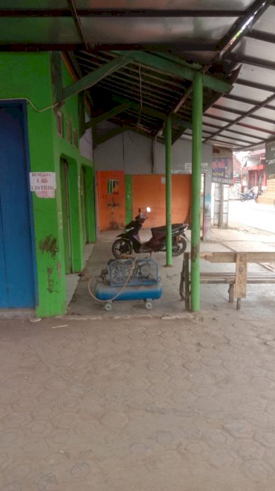 Jual rumah/toko siap huni