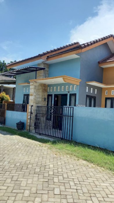 Disewakan 1 unit Rumah Bandar Kediri  Kota