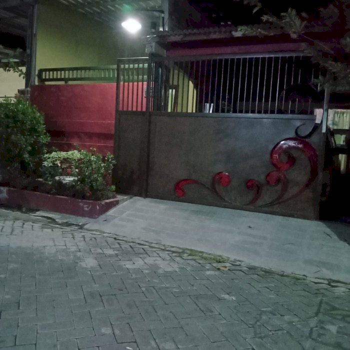 Dijual rumah siap pakai di perumahan