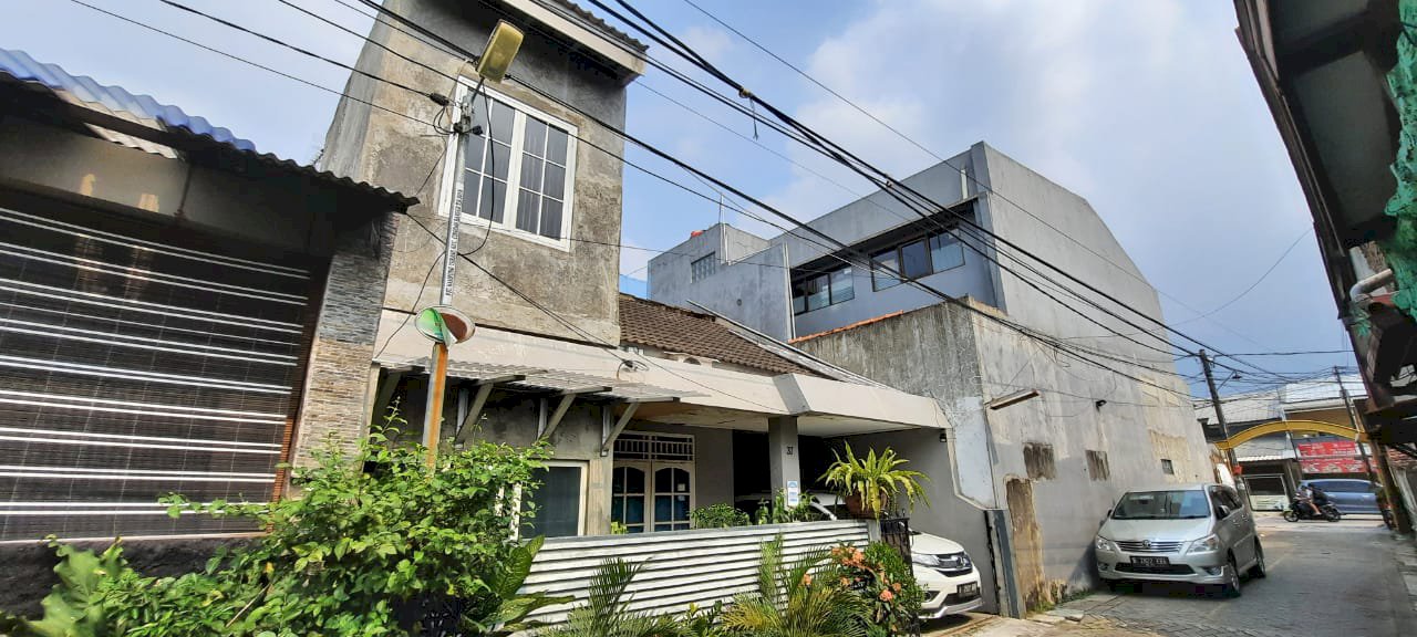 Rumah sertifikat hak milik lokasi Cimone Tangerang