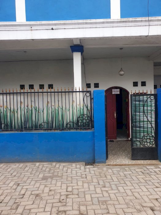 Dijual Rumah 3 lantai dikawasan parung panjang indah