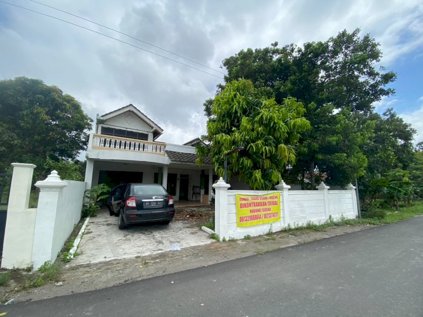 Dijual Rumah Luas, 10 Menit dari Bandara Adi Sucipto