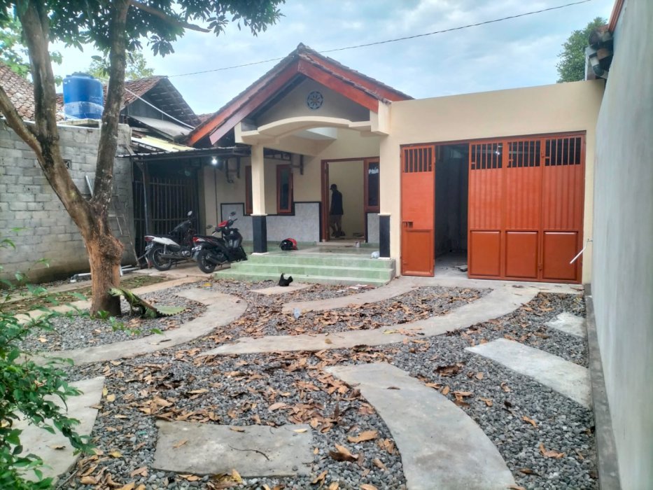 Rumah halaman luas utara kasongan Bantul