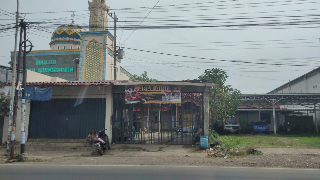 Jual tanah, bangunan dan tempat usaha