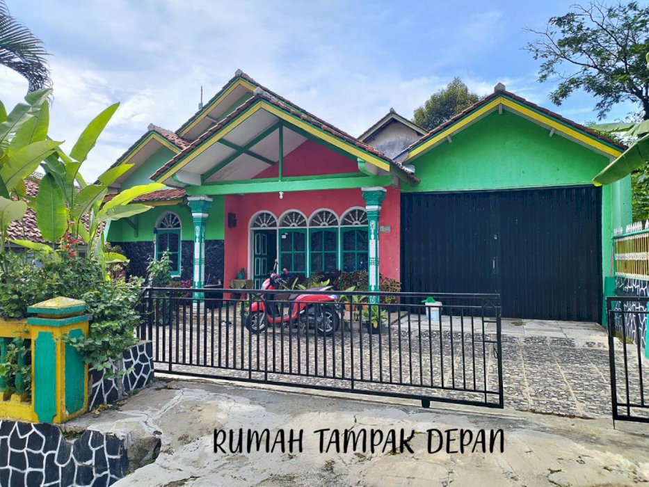 Di jual rumah pinggir jln desa