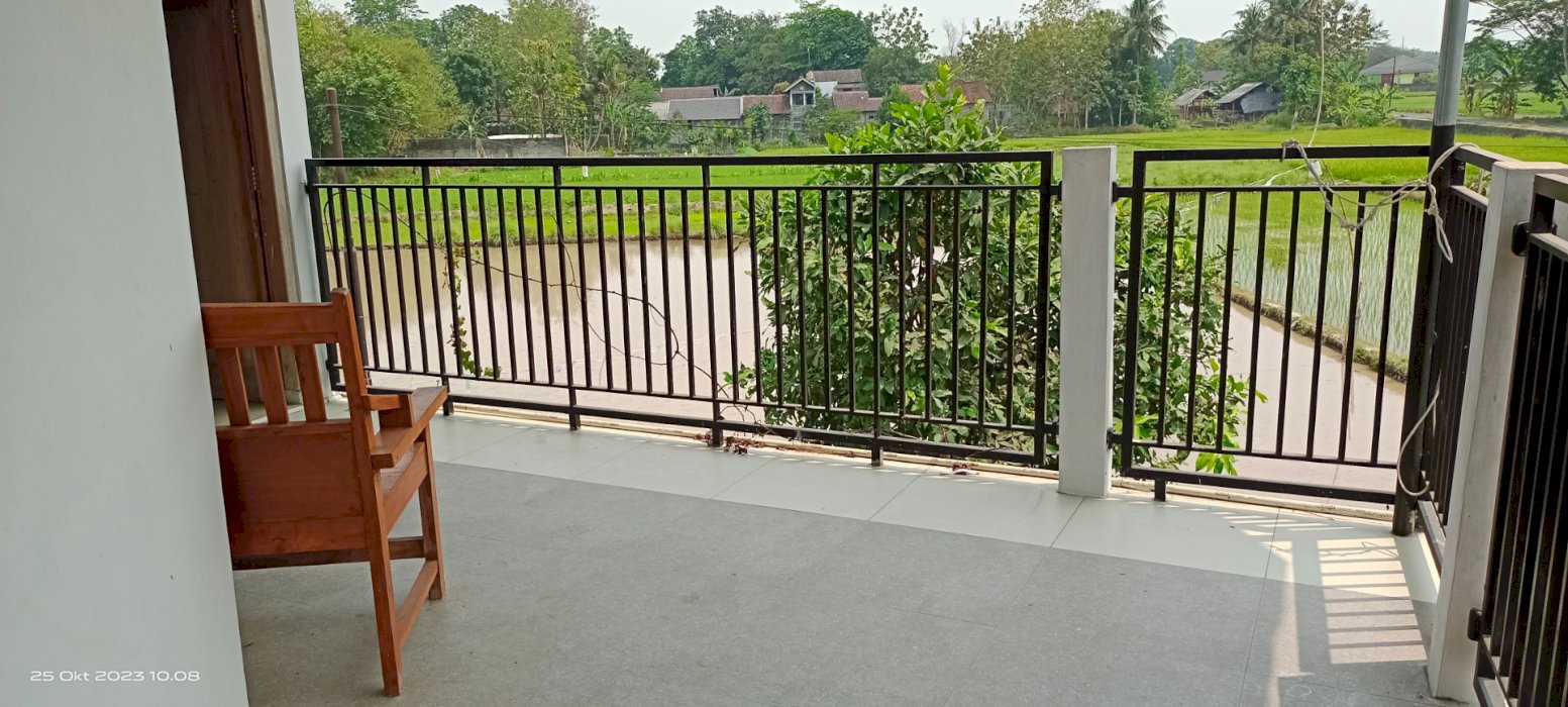 Di jual Rumah 2 lantai view sawah SHM 3KT 3KM banguntapan bantul