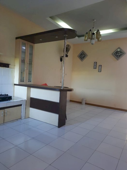 Dijual ruko t lokasi strategis.cocok untuk usaha dekat grandmall maros